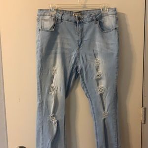 Encore light wash ripped skinny jeans